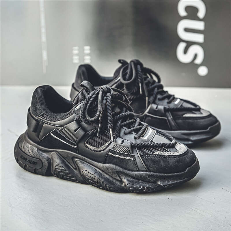 Autumn New Thick-Soled Height-Increasing Dad Sneakers Men's Korean Style Trendy Casual Running Shoes The sole is soft and suitable for running