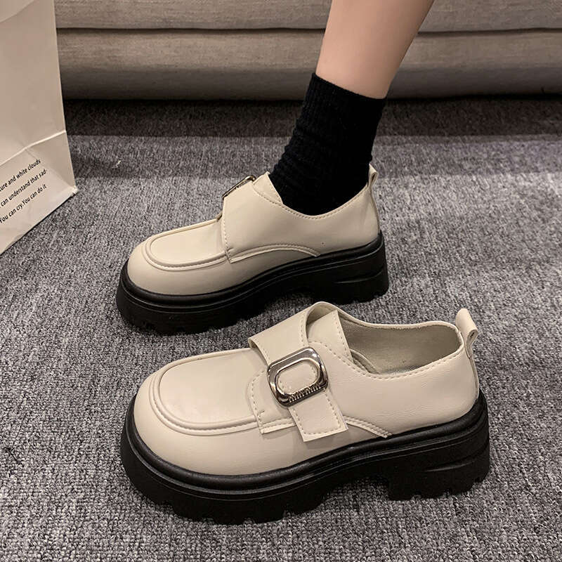 Small leather for women in early spring 2025, new British versatile, one foot thick sole height increasing loafers, black single shoes