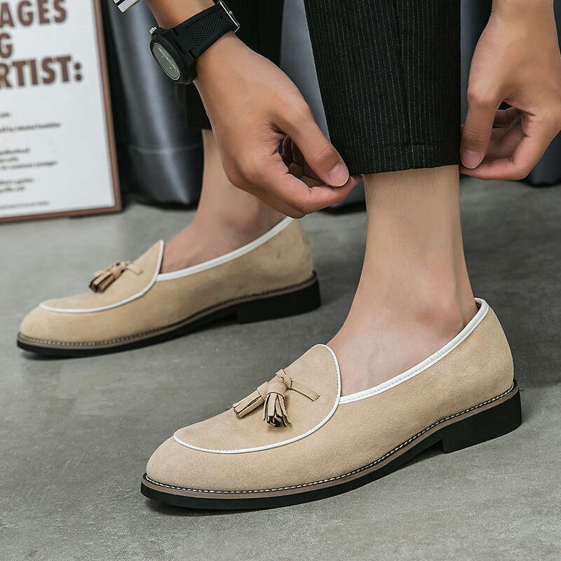 Men's casual in plus size, new tassel fashionable foot covers, lazy shoes, trendy business small leather shoes