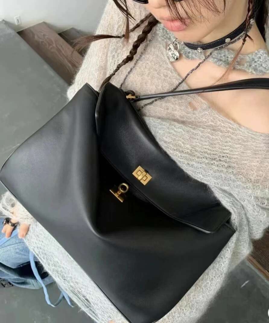 Retro Genuine Tote Ladies Elegant Handbags Woman Shoulder Messenger Bag Suede Leather Gold Sier Buckle Bags