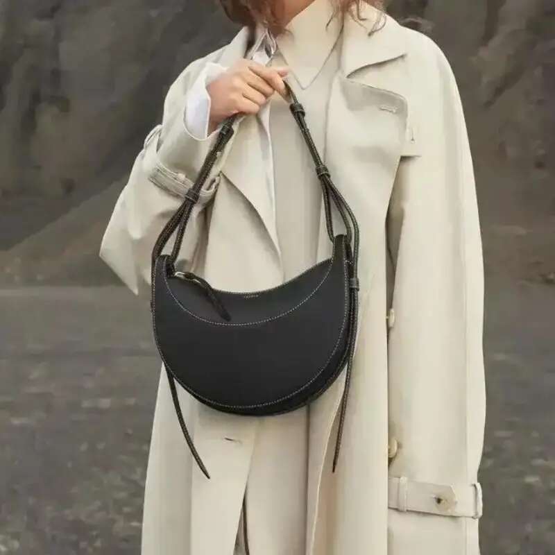 Design Crescent Shoulder Crossbody Bag Light Comfortable Fashion Versatile Women's Handbag