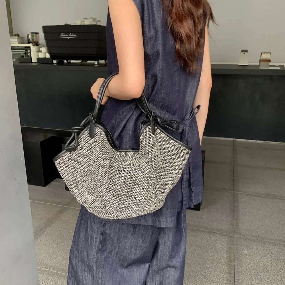 French Lazy Wind Summer Vacation Travel Beach Tote Medium Natural Raffia Straw Yarn Knitting Women Armpit Shoulder Bag