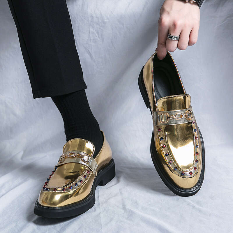 Large Chelsea Football Boots 38-46, Handsome Leather Shoes, Trendy and Fashionable Liu Nai Le Fu Shoes