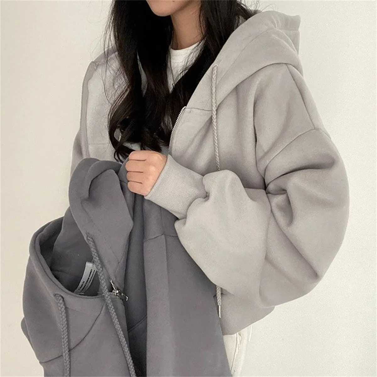 Women Zip Up Hooded Sweatshirts Autumn Winter Long Sleeve Solid Korean Coat Y2K Harajuku Short Jacket Lady Casual Street ClothesT251105