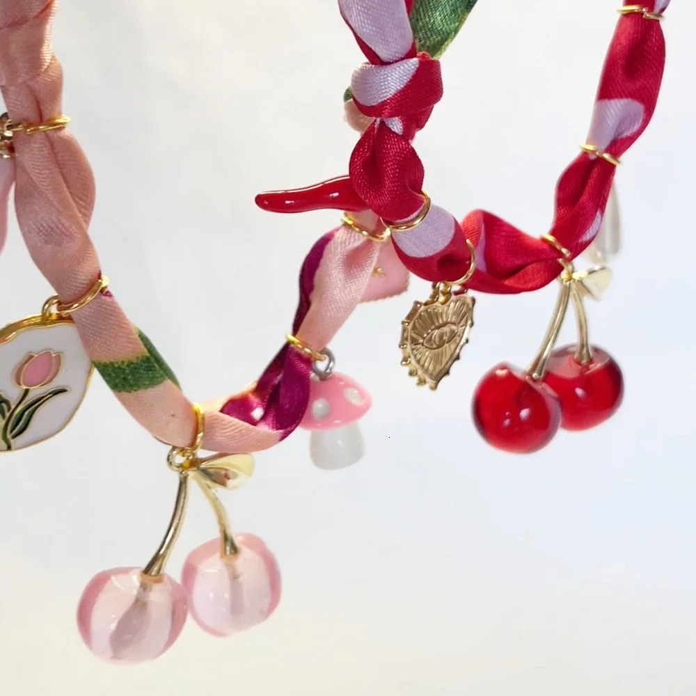 Red Pink Cherry Bandana Necklace for Women Girls with Charms Scarf Pendant Daily Wear Fashion Accessory 251031