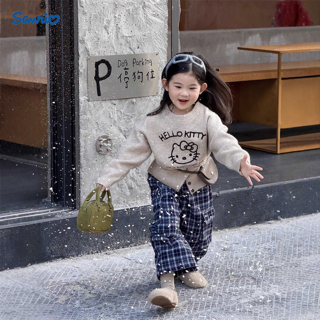 Sanrio 2025 Winter New Korean Style Girls KT Cat Embroidered Sweater Fashion Cute Thick Knitted Button Top H251105