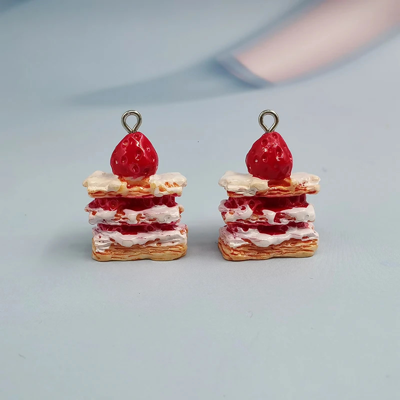 10 pieces of Korean red strawberry cake resin charm used for jewelry making hanging craft DIY earrings keychain P144 250325