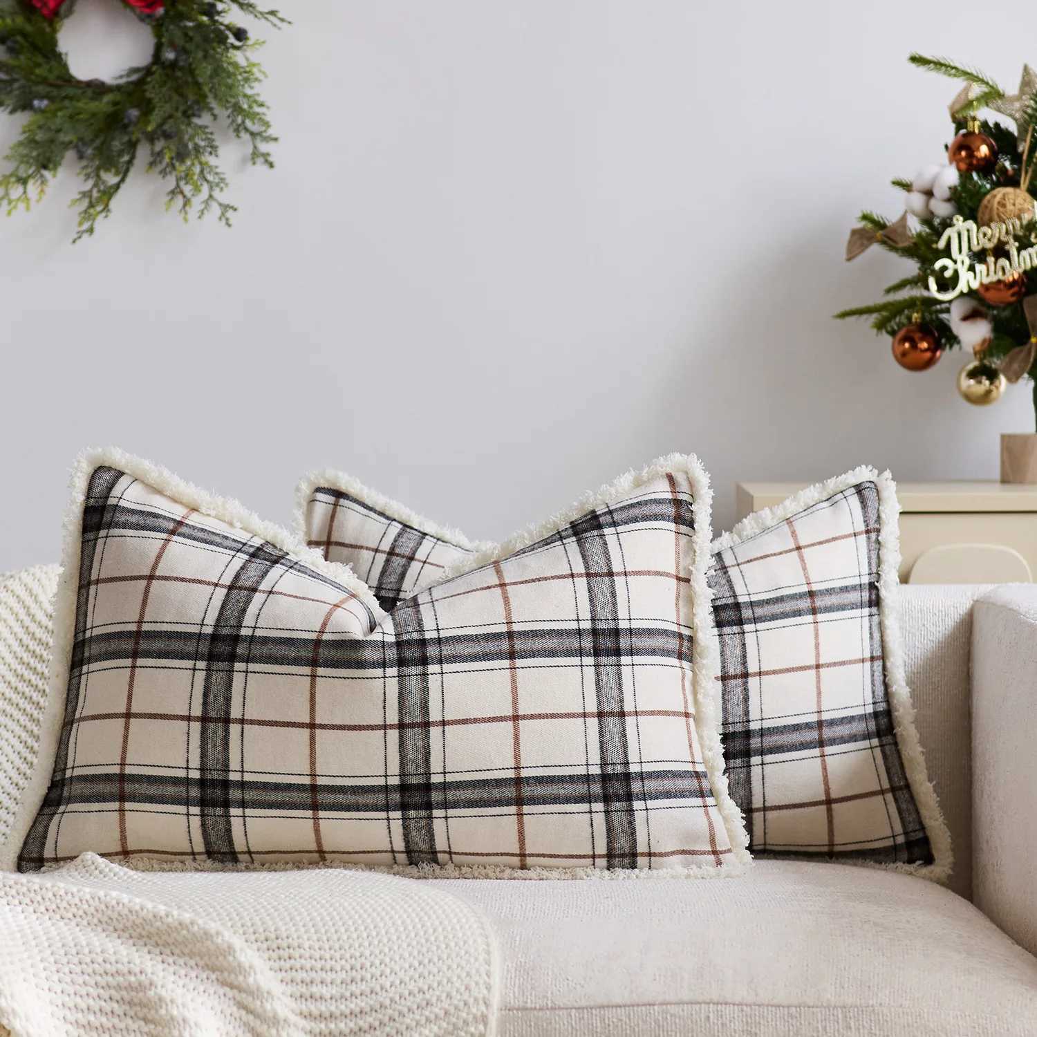 Christmas Tartan Plaid Cushion Cover Brushed Soft Red Green Ivory Decoration Pillow Cover Living Room Bedroom 45x45cm 50x50cm Y251105