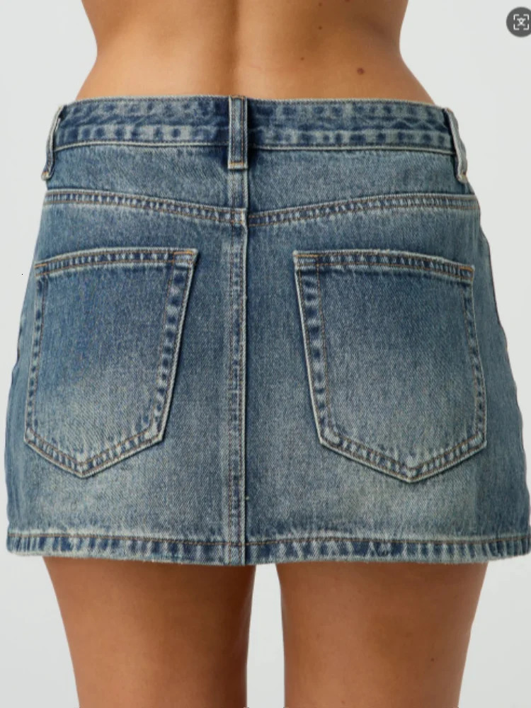 Womens Summer Pure Wash Denim Mini Skirt Fashion Mid Waist Short Line Skirt Unique Womens Street Commuting Jeans Skirt 250402
