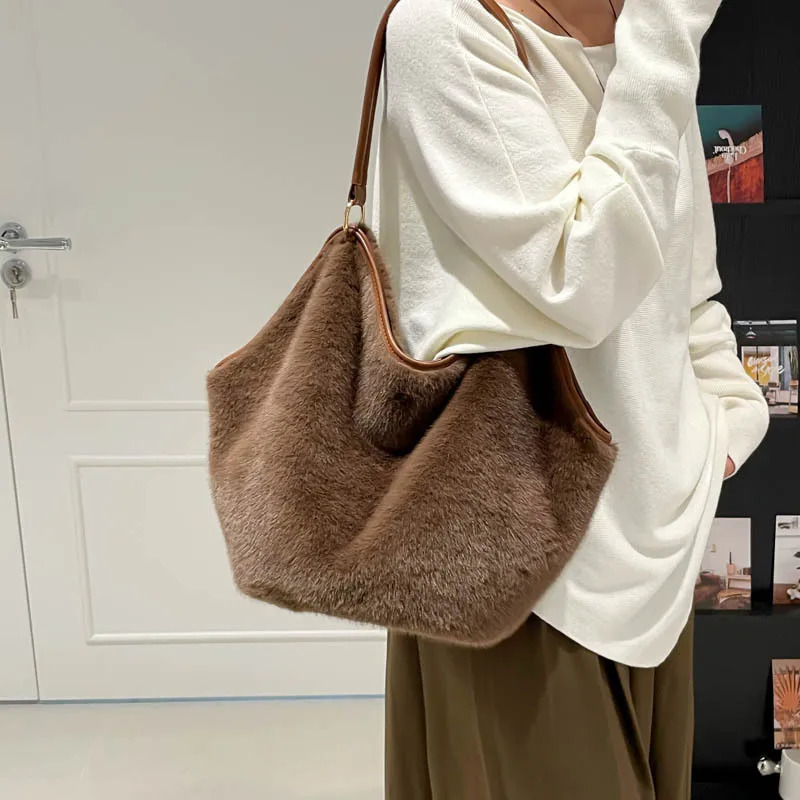 Winter Leopard Womens Plush Shoulder Bags Solid Color Faux Fur Female Casual Tote Handbags Large Capacity Ladies Furry Bag 251104