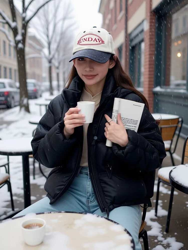 Winter Warm Hooded Short Down Jacket Women White Duck Down Zipper Fluffy Parker Outwears Female Puff Thicken Drawstring JacketsT251105