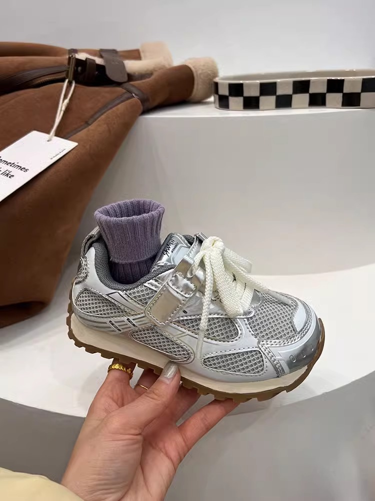 designer shoes 2025 Children's casual sports shoes, spring style lightweight non-slip soft sole Korean version versatile for boys and girls