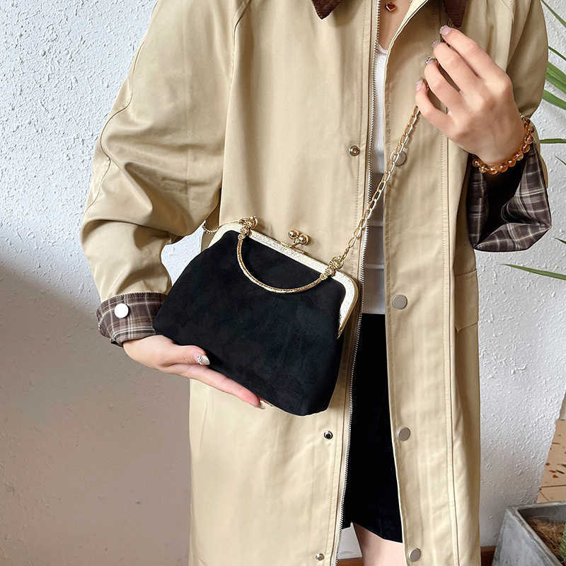 Chain fashion crossbody bag 2024 unique fashionable leopard print small bag evening party bag snap closure box bag H251016