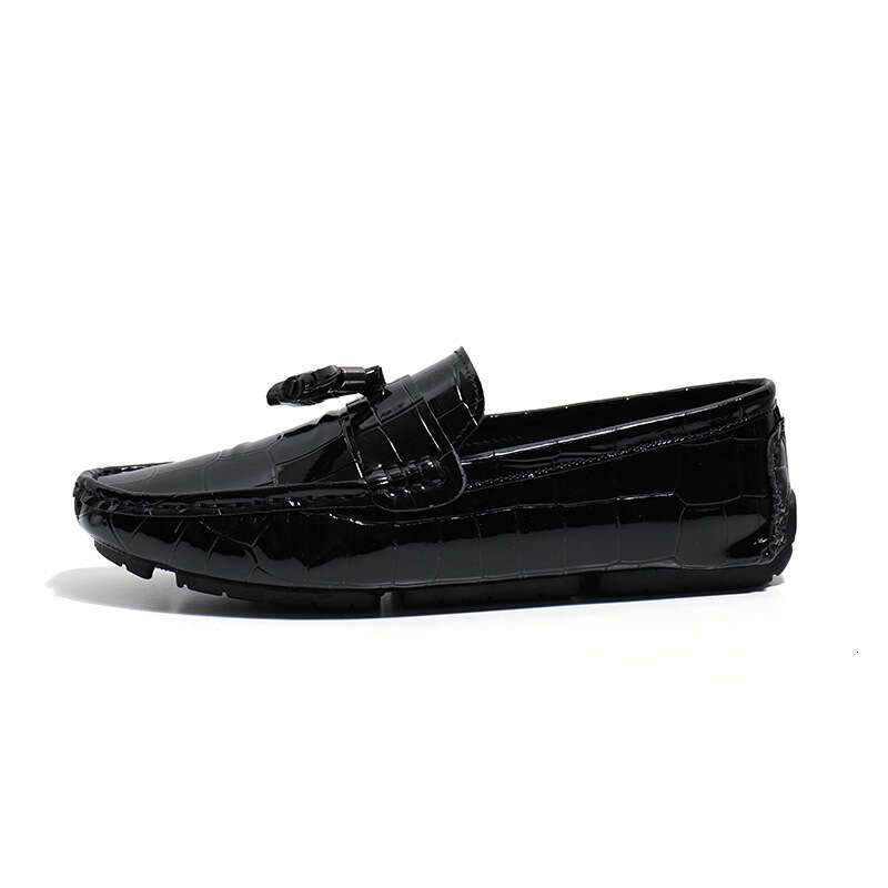 Large size tassel loafers 2024 Spring and Autumn new item men's Doudou British style one foot leather shoes