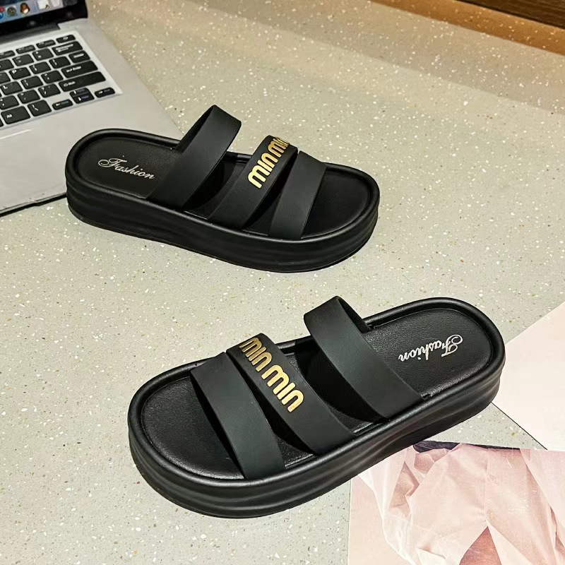 designer shoes 2025 new Women's summer style slippers fashionable and versatile flat-bottomed one-word slippers suitable for outdoor wear leisure