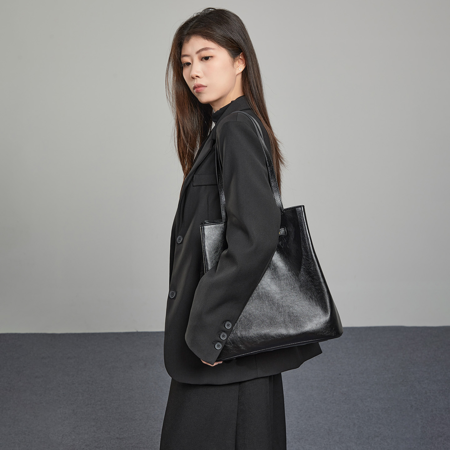 Sewafox women's bag, vegetable basket, water bucket bag, casual one shoulder large capacity commuting tote bag, handbag