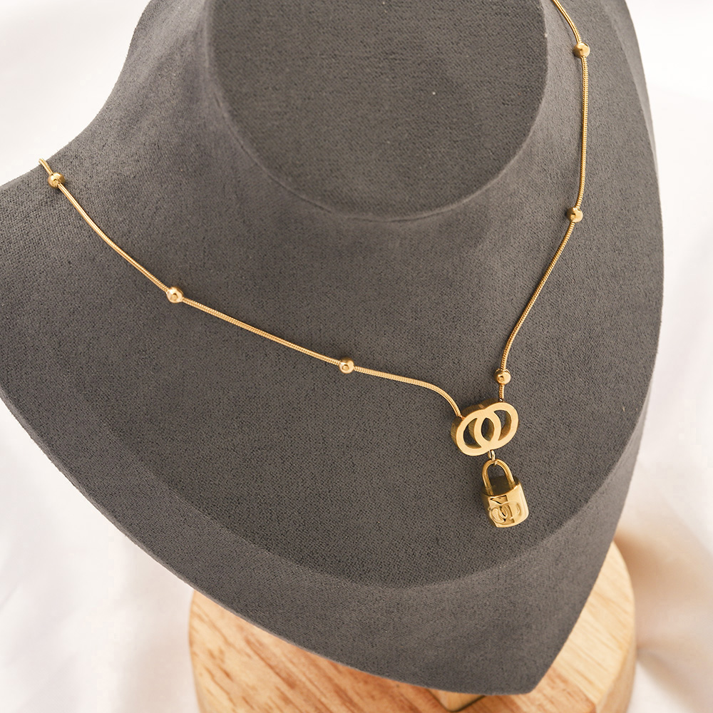 Crystal Necklace Plated Stainless Steel Pendant Necklace Fashion Women Rhinestone Pearl Chains Gold Silver Necklaces Choker Chain Wedding Gifts Charm Jewelry