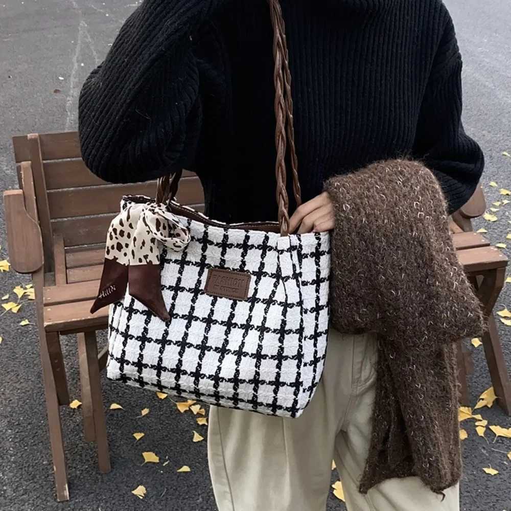 New Popular Shoulder Bag Large Capacity Temperament Handbag Tote Bag Women Z251104