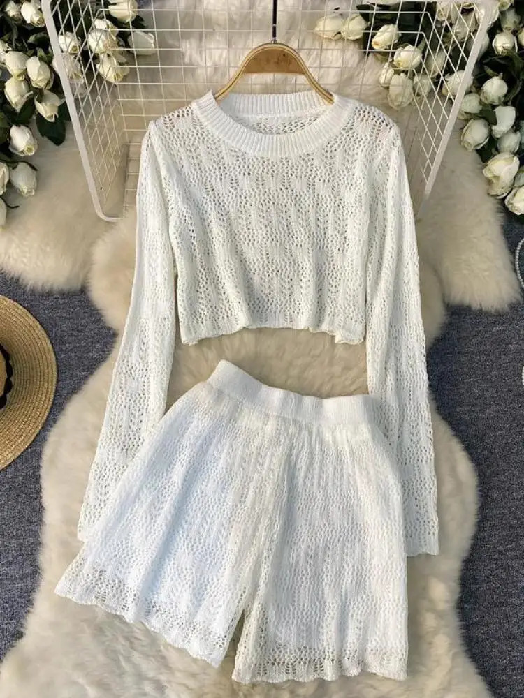 Spring and summer two-piece solid color knitted suit womens round neck hollow short shirthigh waisted short shirt set 250401