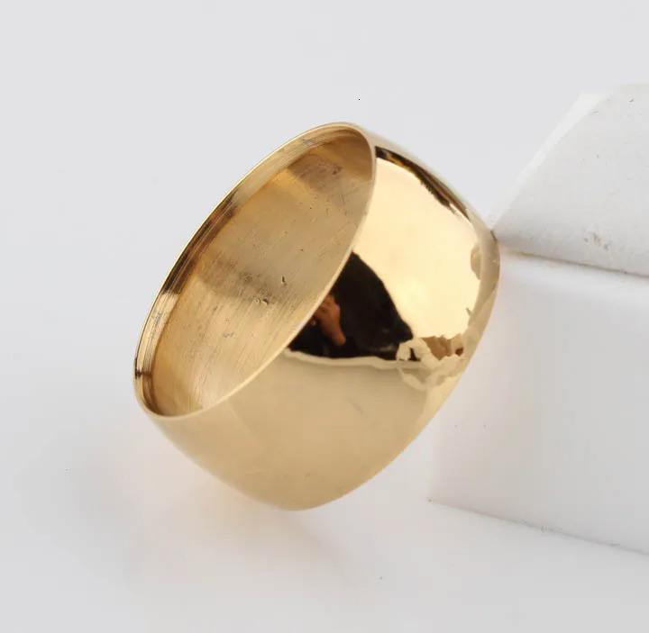 10mm Never Fading Classic Engage Wedding Steel Rings for Men And Women Jewelry 251031