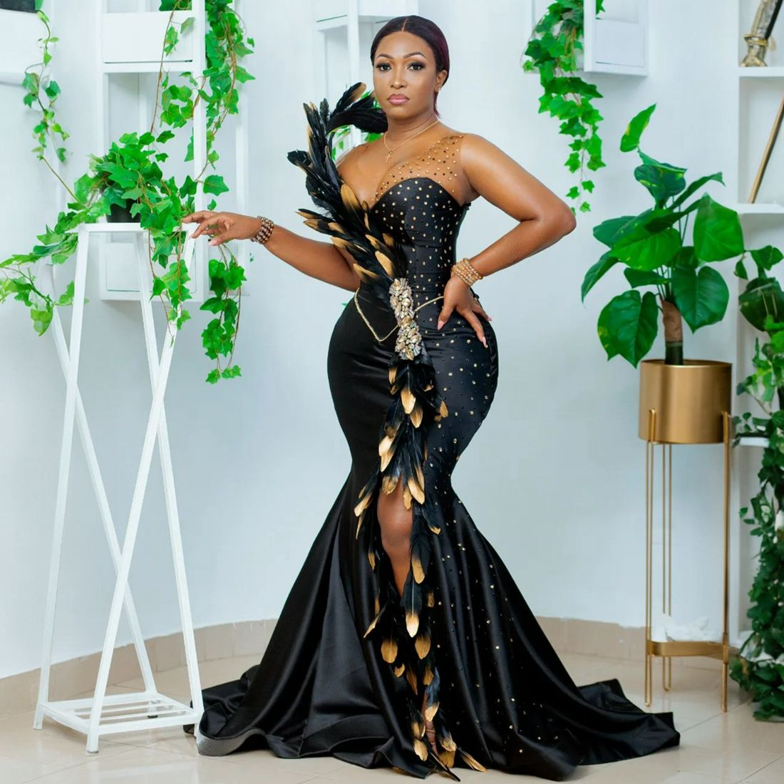 African Nigeria Plus Size Prom Black Women Illusion Mermaid Evening Dresses Feather Formal Gowns for Special Occasions High Split Engagement Gown N05