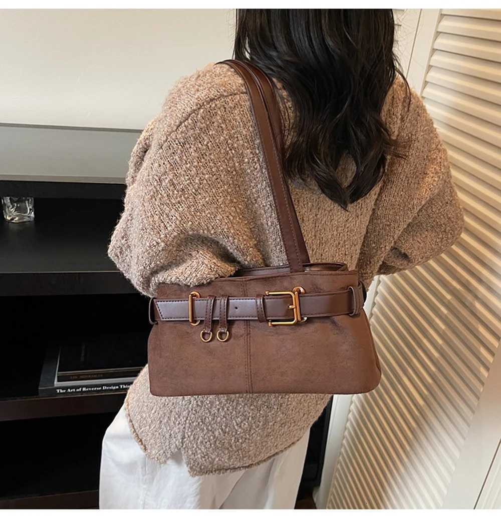 Fashion Belt Design Womens Tote Bag 2025 Autumn Winter Large Capacity Commuter Shoulder Handbag Female Casual Shoulder Bags Z251104