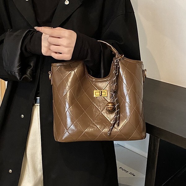 High End Small For Women New Autumn And Winter Versatile Crossbody Bag Fashionable Handheld Tote Bucket Bag