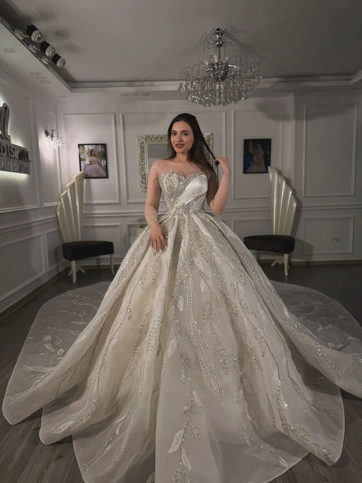 Customized Crystals Wedding Dresses Pearls Long Sleeve Women Mermaid Bridal Dresses With Detachable Train Dubai Arabic