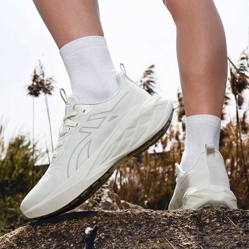 Men Sports Breathable Lightweight Casual Mens Cfortable Nonskid Leisure Sneakers Running Shoes Training Speciality Marathon Y251104