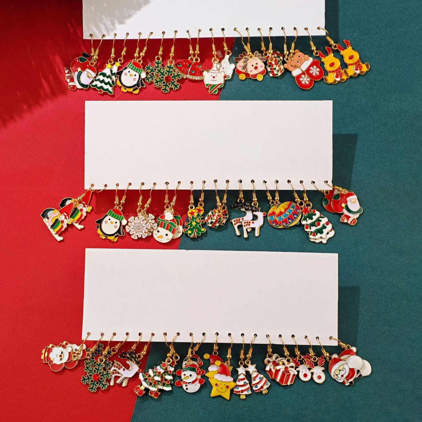 20pcs60pcs CrossBorder Fun Cute Metal Enamel Earrings Santa Xmas Tree Snowflake Star Reindeer Christmas Gift Set 251104