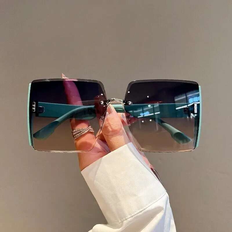 New Square Frameless Retro Sunglasses for Women Fashion Vintage Glasses Men Trend Brand Designer Shades UV400 Eyewear