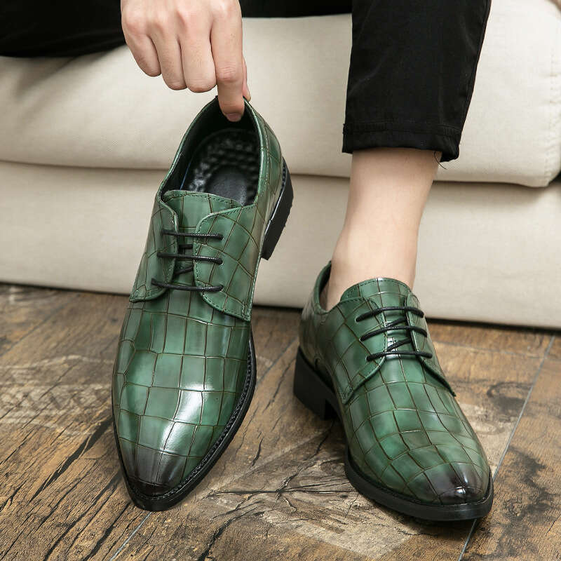 Large pointed for men's 38-48 green wedding shoes, British business dress leather shoes