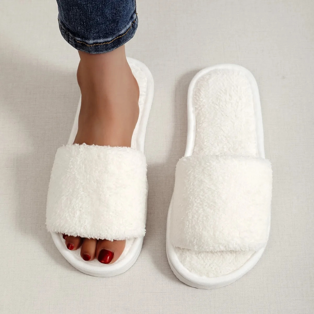 Four Seasons Womens Home Slippers Opening White Fur Slides Warm Plush Sandals Female Comfortable Lightweight Flat Shoes 251031