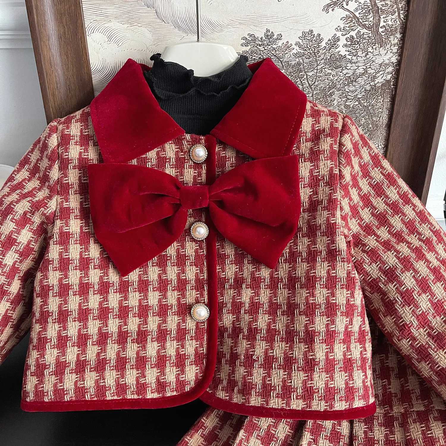 Childrens Clothing Sets Red Plaid Bow Coat Pleated Skirt Sets Winter Clothes for Girls Baby Girl Outfit Set Boutique Clothes Y251105