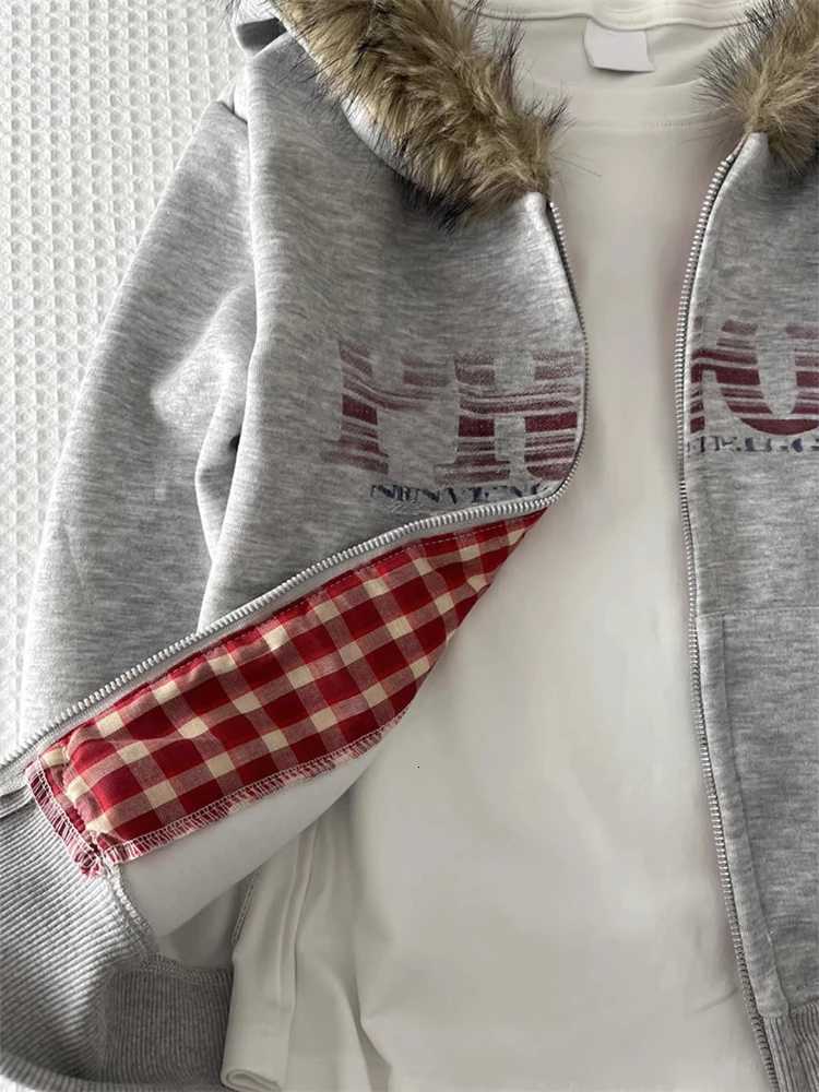 Women American Vintage Letter Print Jacket Antumn Winter Y2K Harajuku Faux Fur Hooede Hoodie Sweet Fashion Hot Girl SweatshirtT251105