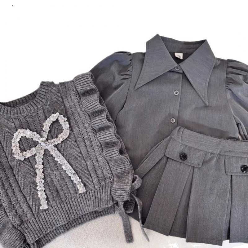 2025Girls Spring and Autumn New Western Style Knitted Vest Shirt Pleated Skirt College Style Three-Piece Set Y251105