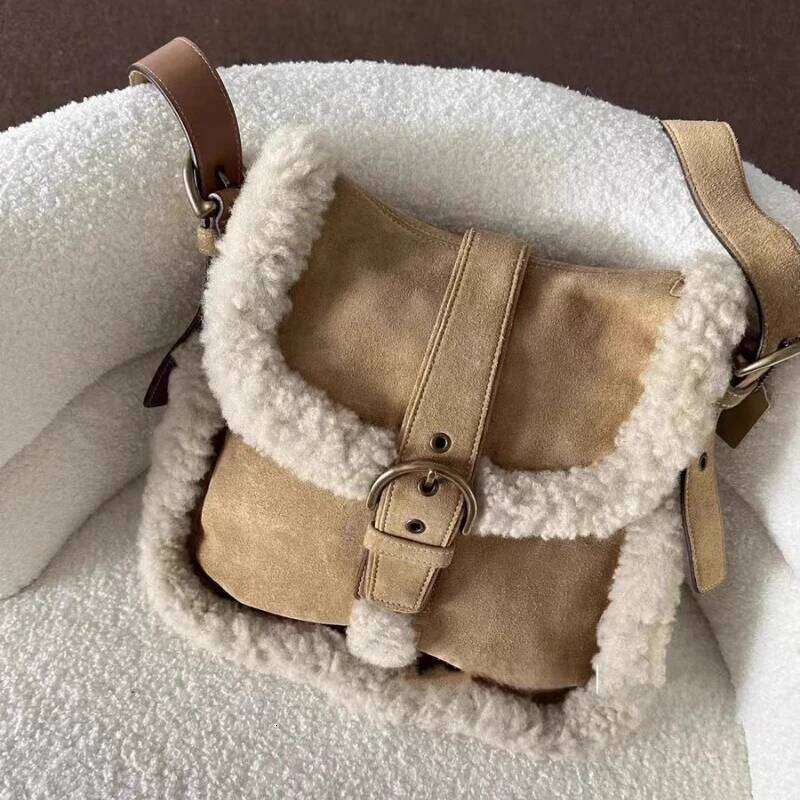 Design Patchwork Fluffy Crossbody Bag Casual Women Vintage Trendy Handbags Streetwear Fashion Y2k Aesthetic Shoulder Bags