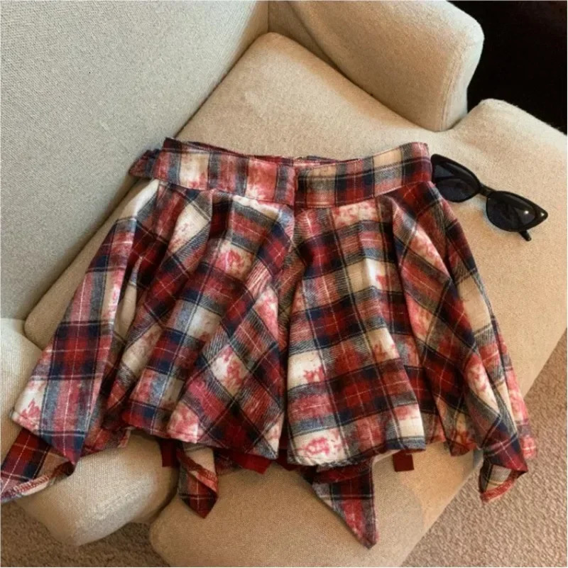Punk Plaid Mini Skirt Irregular Handkerchief Hem with Heart Buckled Belt Hanging Straps Women Teenage Y2K Grunge Outfit 250402