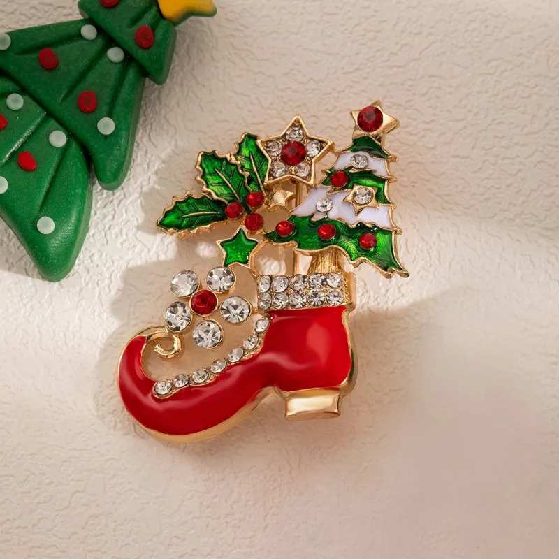 Christmas diamond pin elk sleigh boots exquisite brooch Shirts Accessories Metal Badge Jewelry Gift For Friends Merry Chrismas 251104