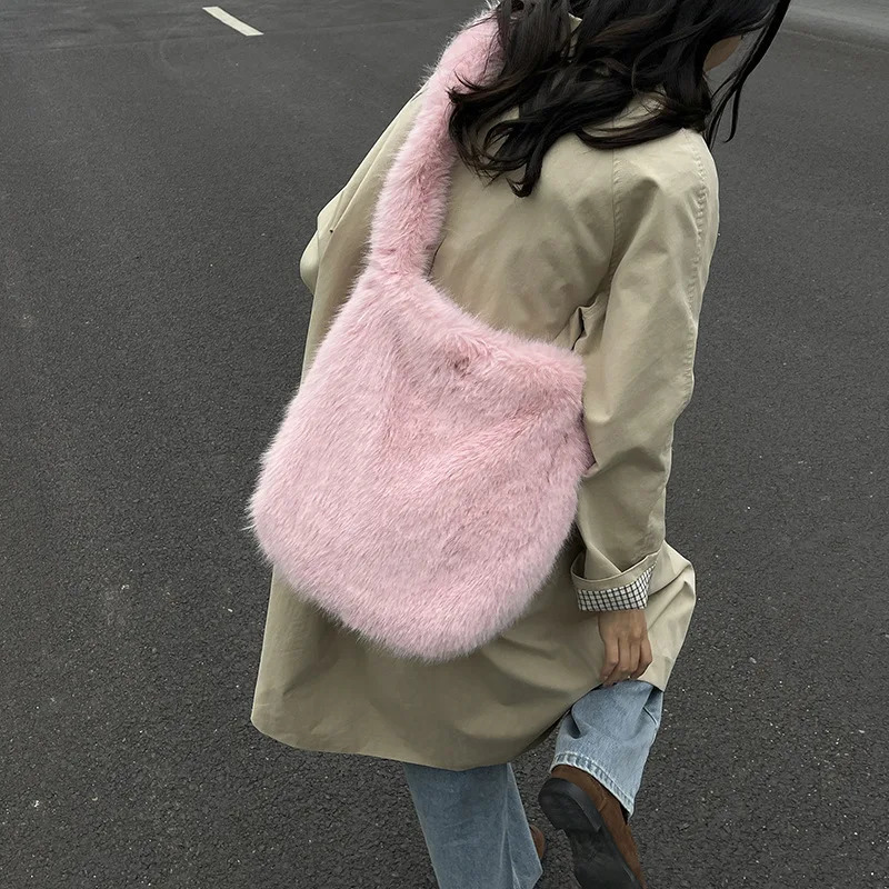 Solid Color Womens Soft Plush Shoulder Bags Simple Winter Faux Fur Tote Underarm Bags Large Capacity Female Furry Messenger Bag 251104