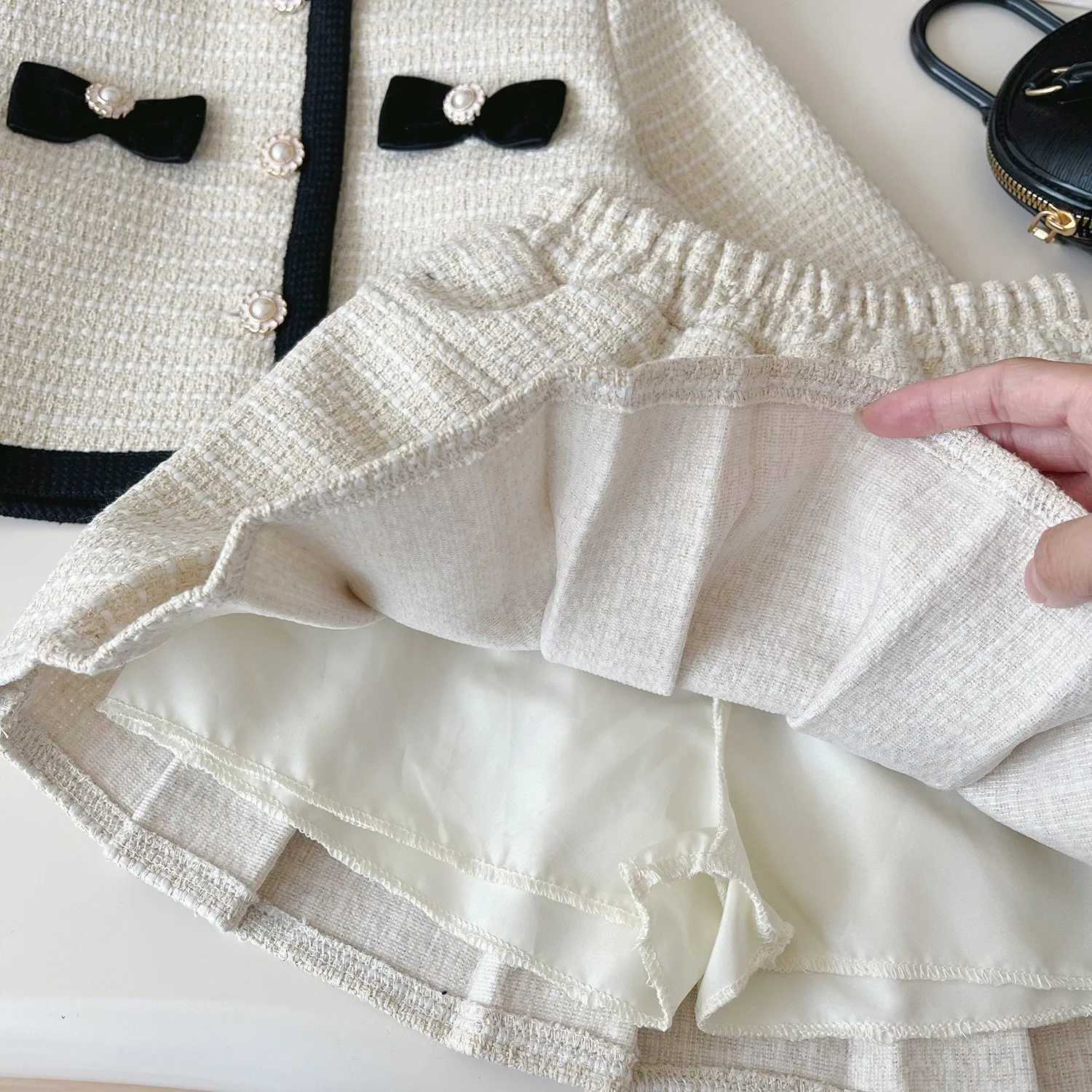 Girl Boutique Tweed Outfit Luxury Designer Kids Clothes Fall 2026 Toddler Two Piece Skirt Jacket Set Children Suit Baby Clothing Y251105