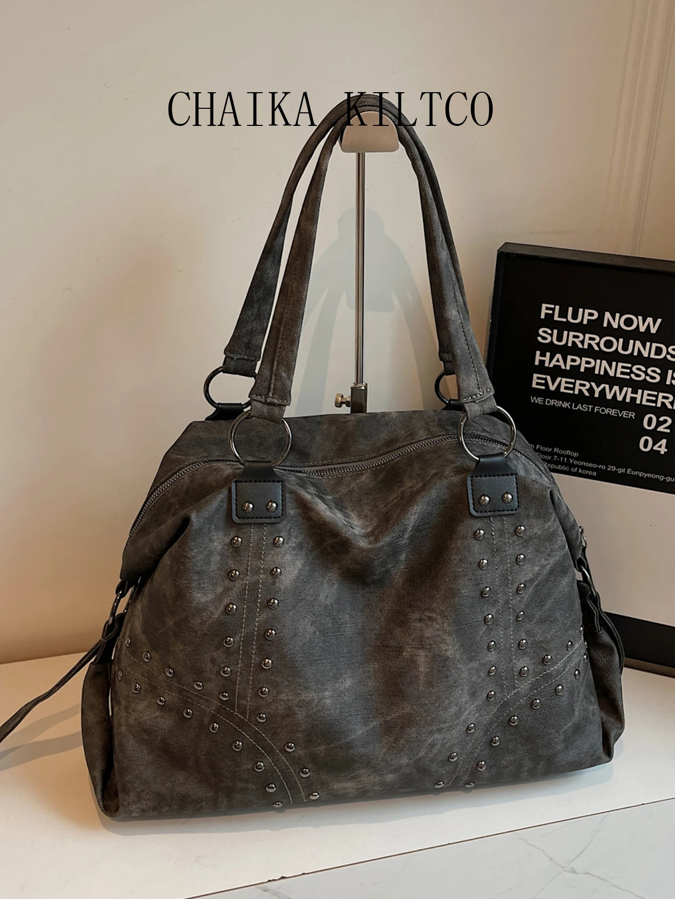 CHAIKA KILTCO Autumn/Winter Fashion Rivet Shoulder Bag Large Capacity Tote Bag Womens Casual Versatile Underarm Bag 251104