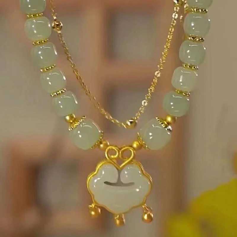 Lucky Jade Antique Bells Pendant Beaded Chinese Style Auspicious Clouds Double Layer Women Fashion Jewelry C251105