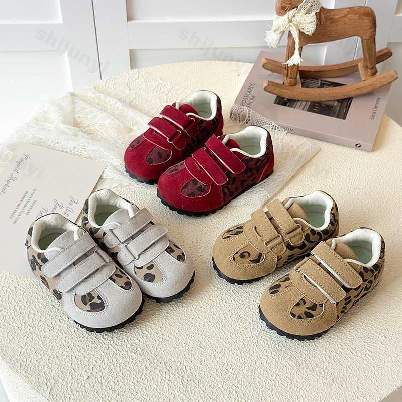 Children Outdoor Casual Sports Shoes 2025 Autumn Comfort Anti Slip Boys Girl Fashion Leopard Print Flat Shoes Toddler SneakersT251105
