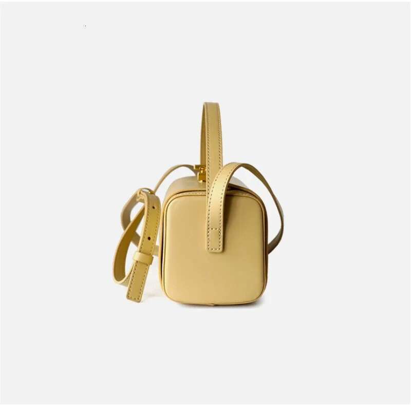 Popular Women Handbag Glossy Smooth Oil Wax Cowhide Leather Flap Shoulder Bag Small High-End Ladies Dating Purse