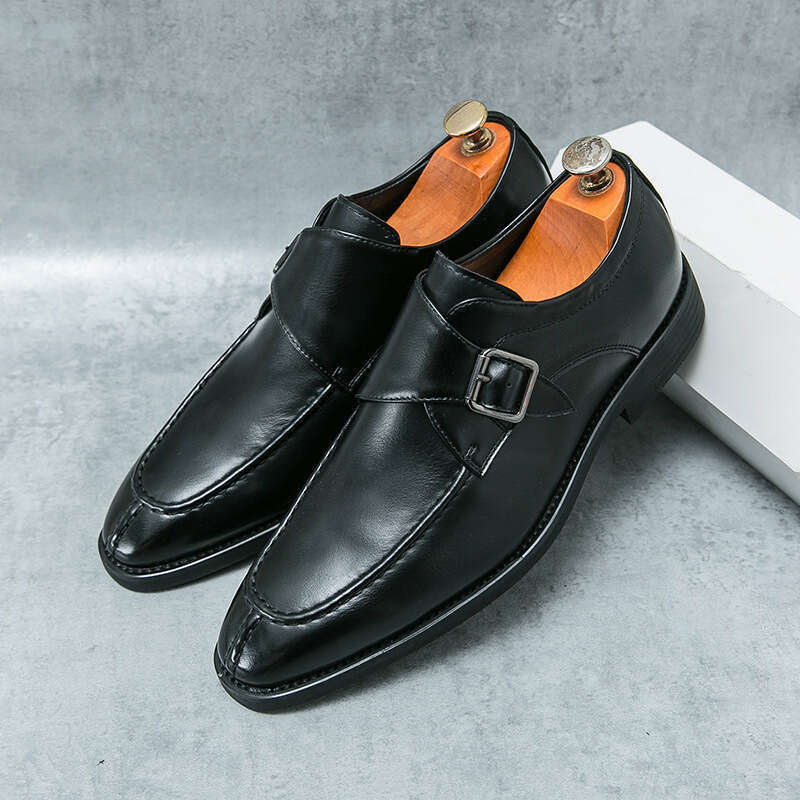 Men's in plus size, new casual fashionable men's business dress shoes, trendy banquet and wedding leather shoes