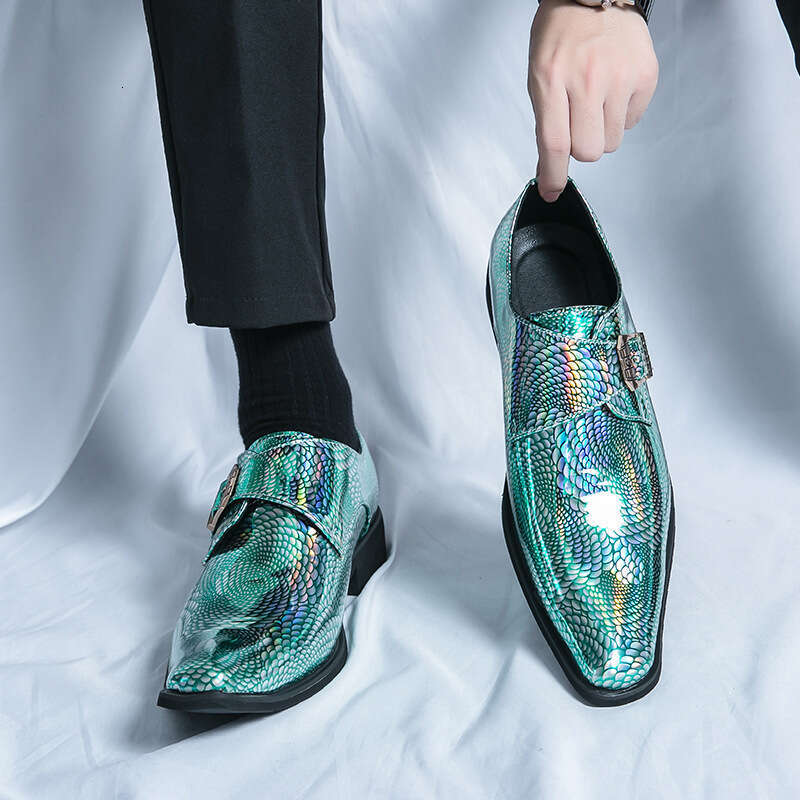 Men's large size, new in sizes 37-46, fashionable pointed casual shoes, trendy Chelsea leather shoes for men