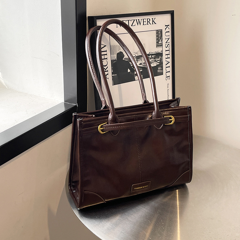 2025S new model designer Large capacity tote for women autumn winter new soft leather armpit bag textured and stylish shoulder bag totebag