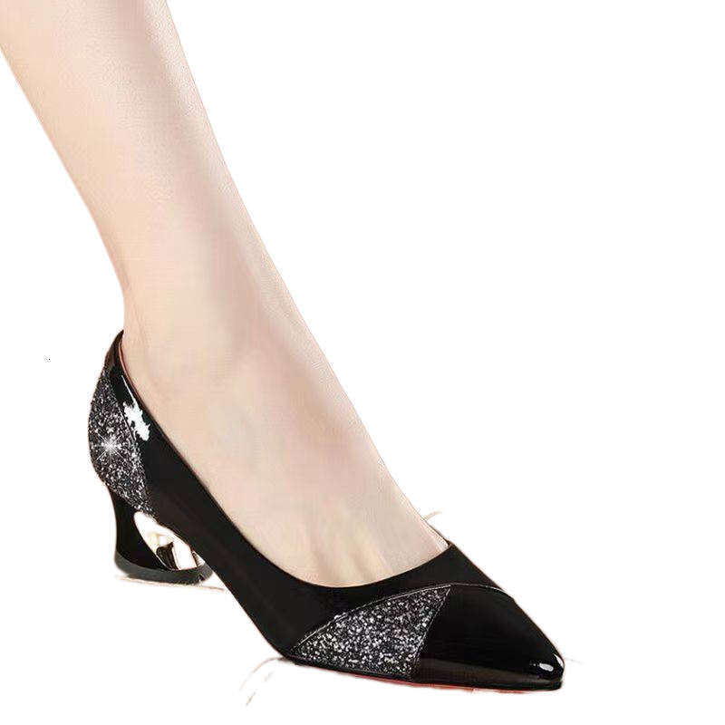 Real leather, pure leather work shoes, middle new versatile, thick heel, soft sole, pointed shallow mouth single shoe, women's spring