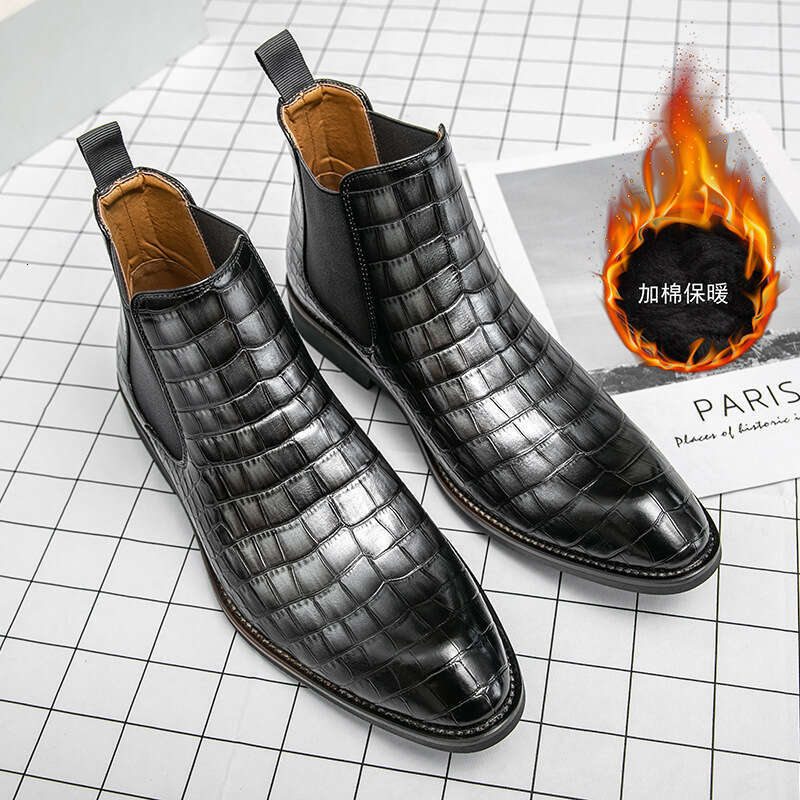 Men's boots, oversized high top cotton shoes, fashionable men's business leather shoes with plush Chelsea boots